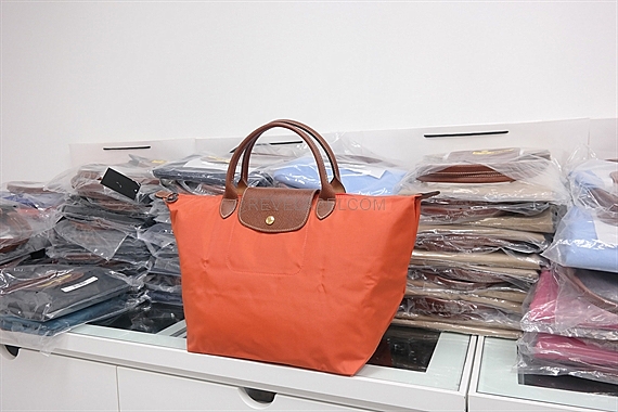 longchamp orange le pliage